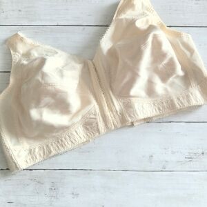 Playtex 18hr Supportive Flexible Back Front Closure Bra Size 40C